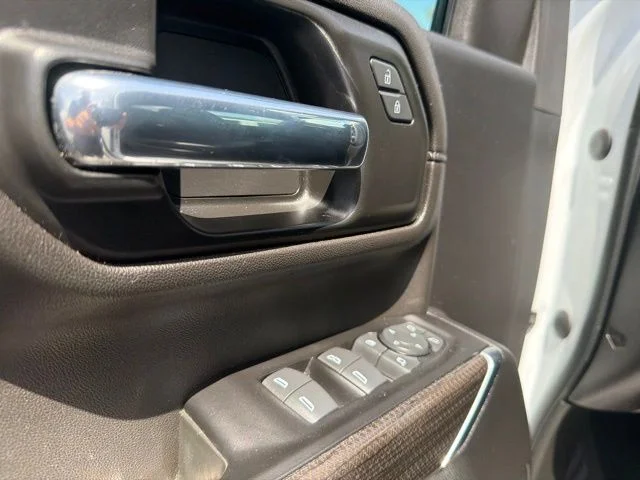Used 2022 White Chevrolet LT image 20