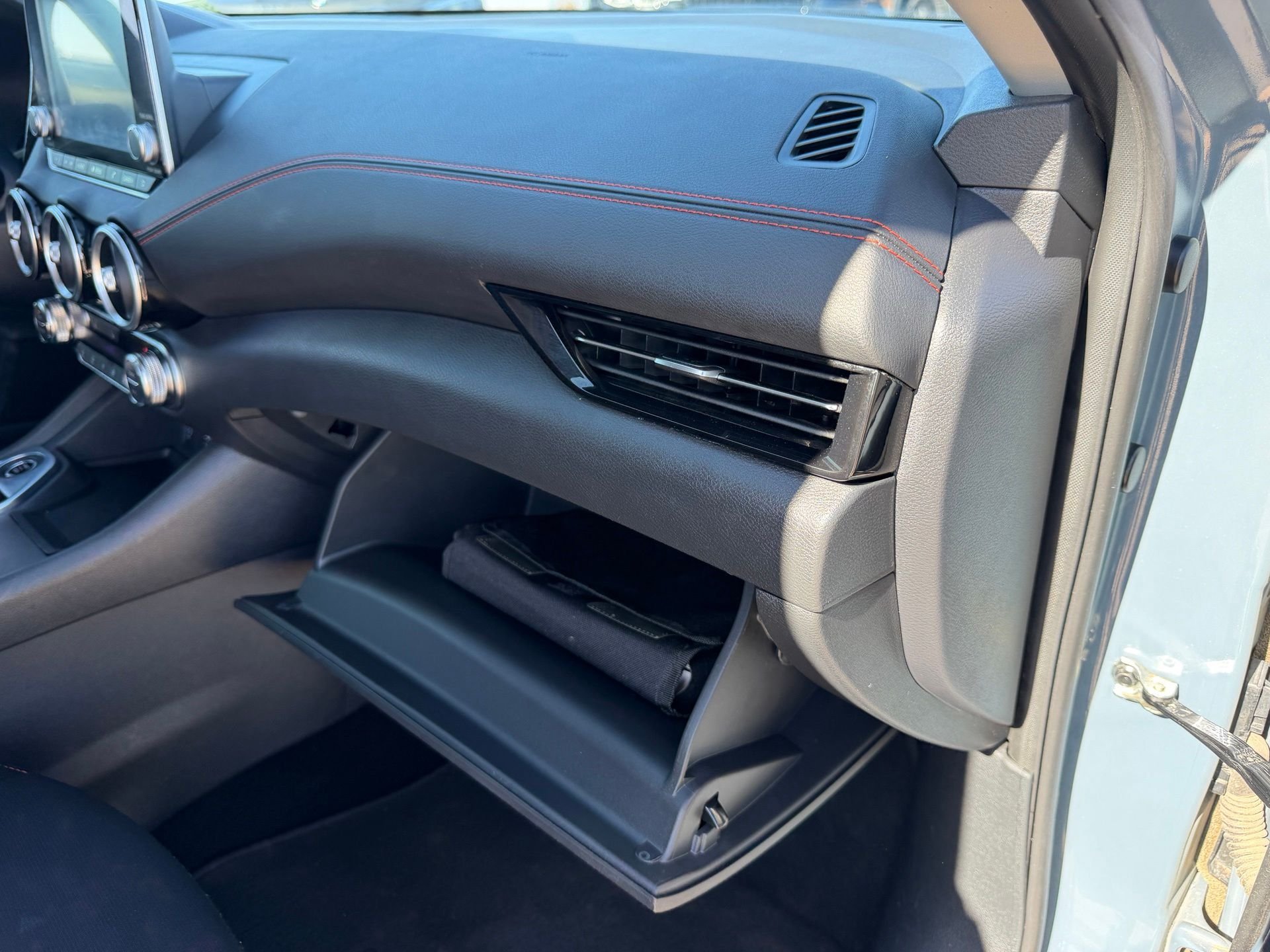 Used 2025 Gray Nissan SR image 51