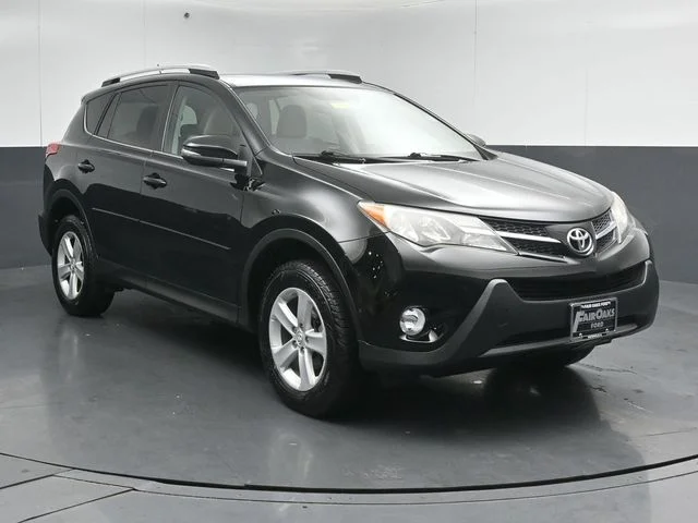 2014 Toyota RAV4 XLE's photo