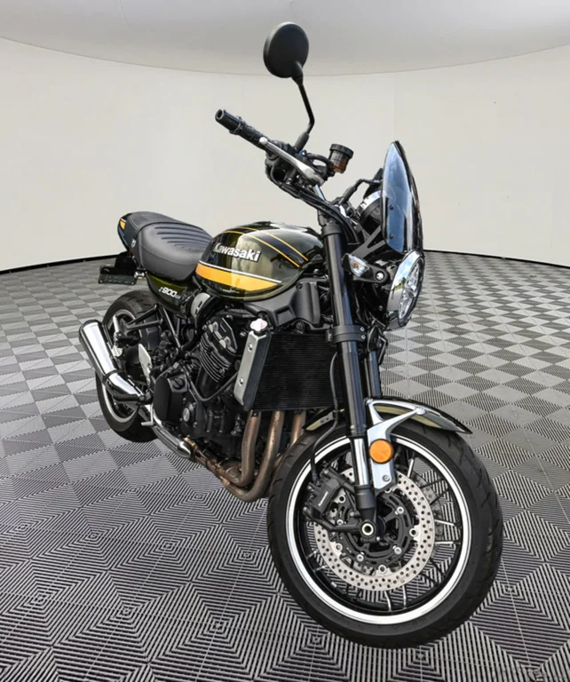 Used 2021 GREEN Kawasaki  image 1