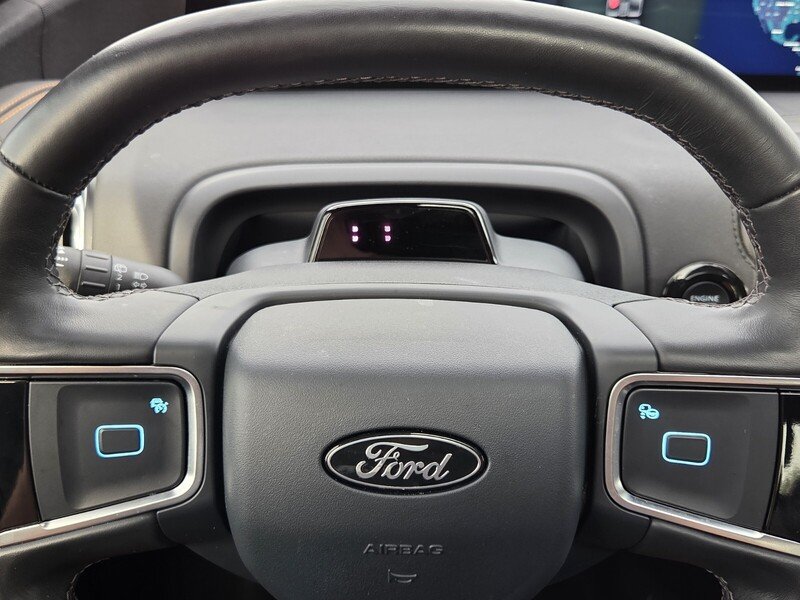 Used 2025 White Metallic FORD TREMOR 4X4 image 33