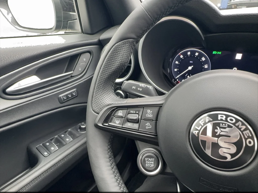 New 2026 Black Alfa Romeo Base image 50