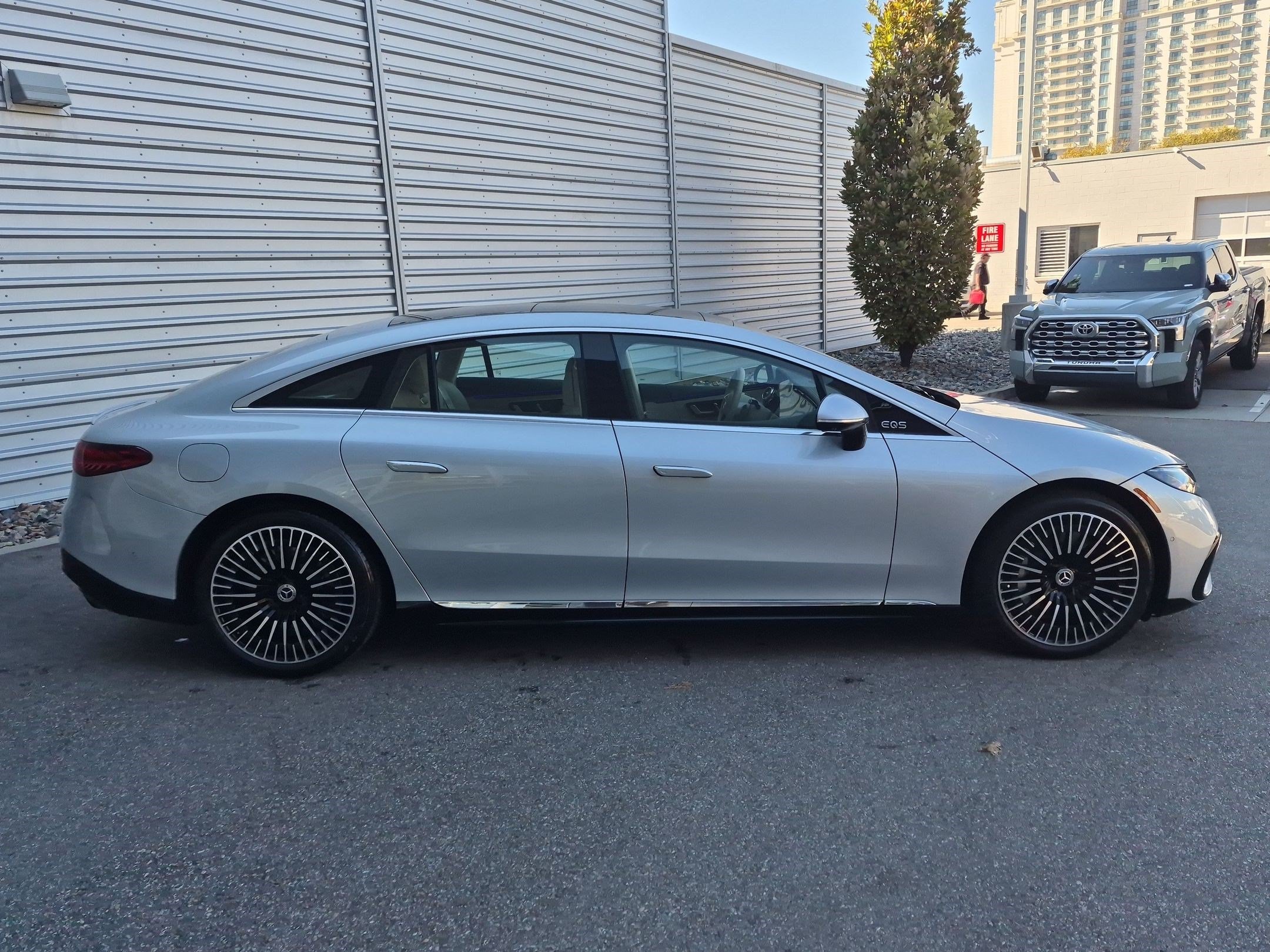 Certified Used 2024 Cirrus Silver Metallic Mercedes-Benz EQS 580 image 2
