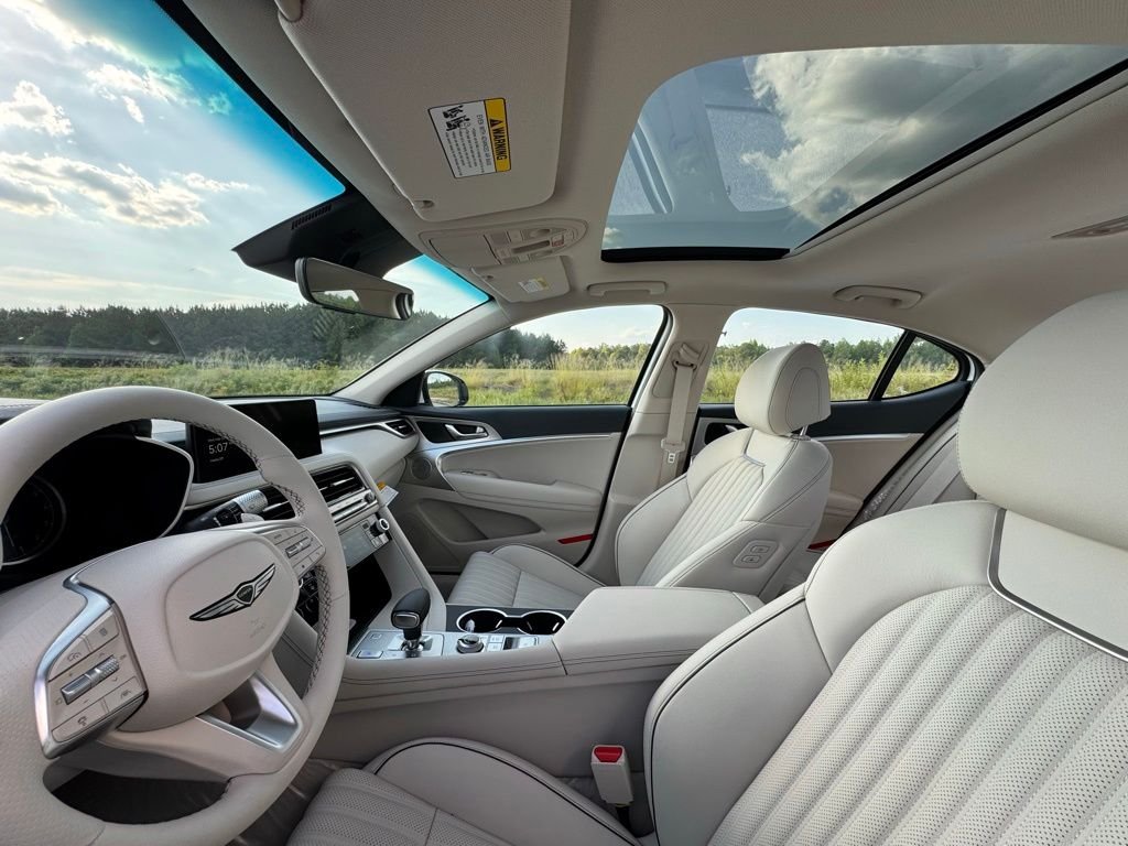New 2026 White Genesis 2.5T PRESTIGE image 17