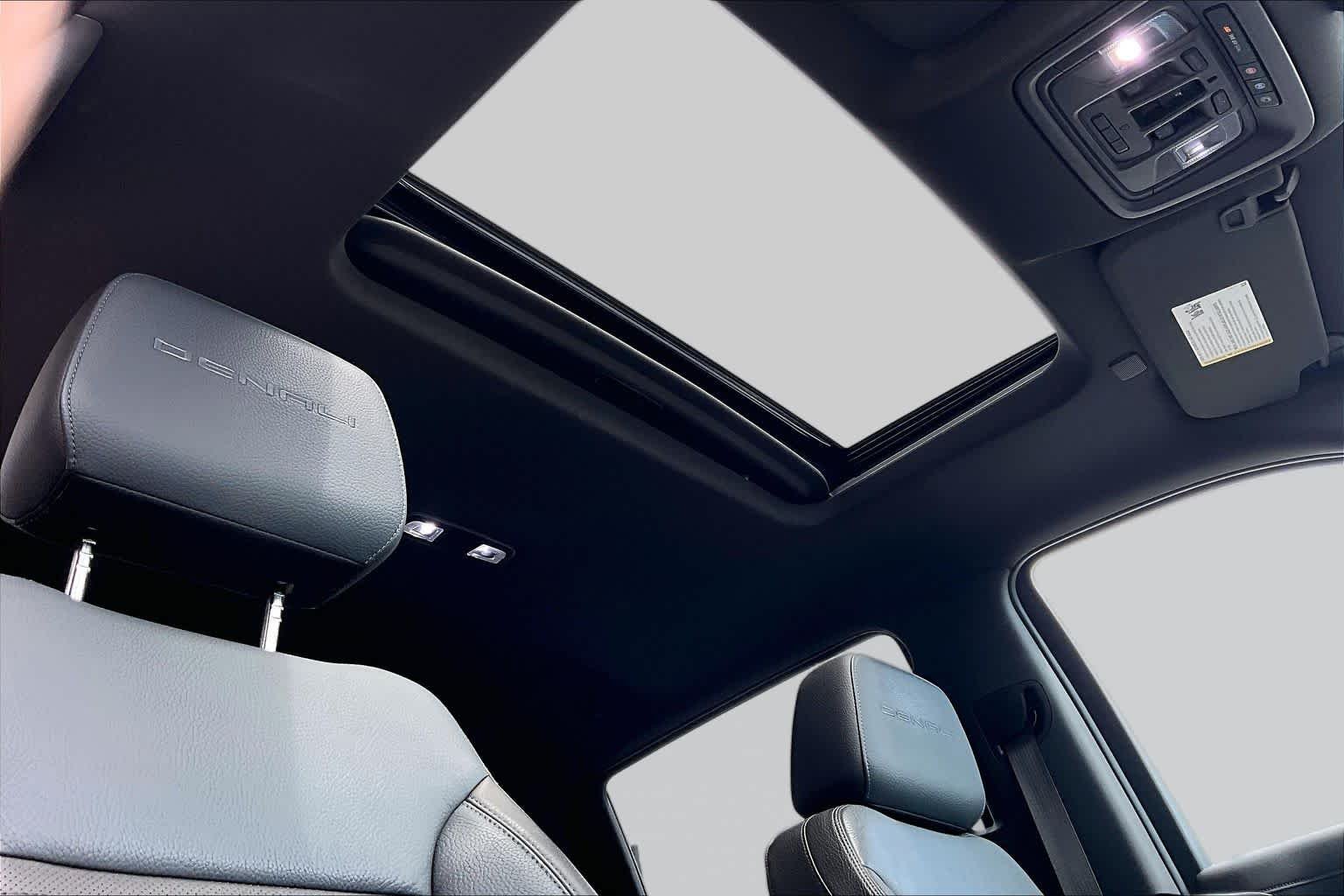 Used 2019 Onyx Black GMC Denali image 14