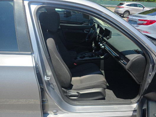 Used 2023 Lunar Silver Metallic Honda LX image 6