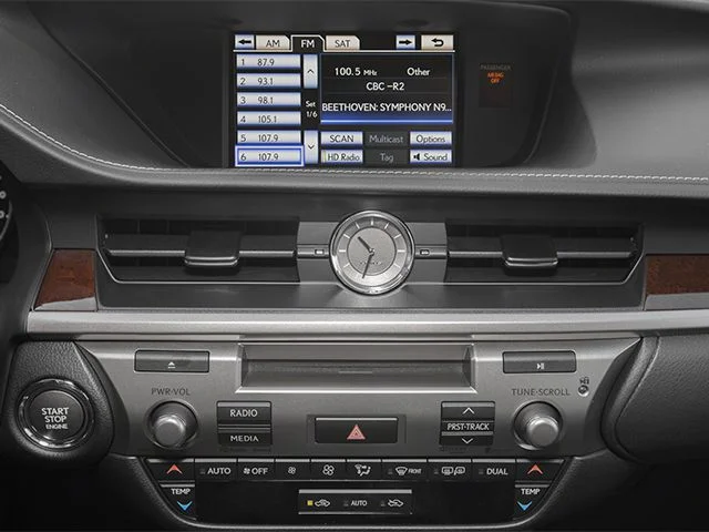 Used 2014 Gray Pearl Lexus 350 image 9