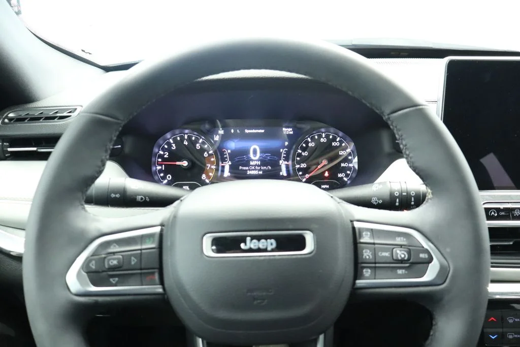 Used 2024 White Jeep Limited image 38