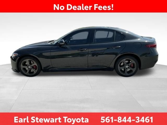 Used 2017 Black Alfa Romeo Base image 7