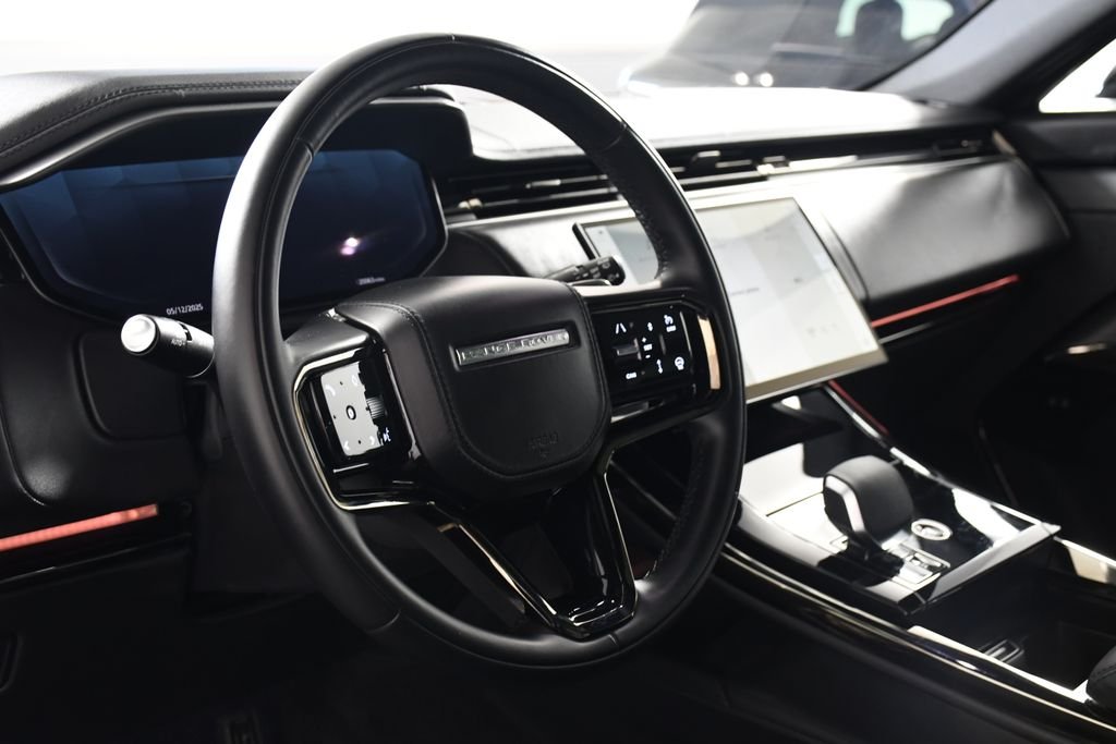 Used 2024 Santorini Black Metallic Land Rover Dynamic SE image 13