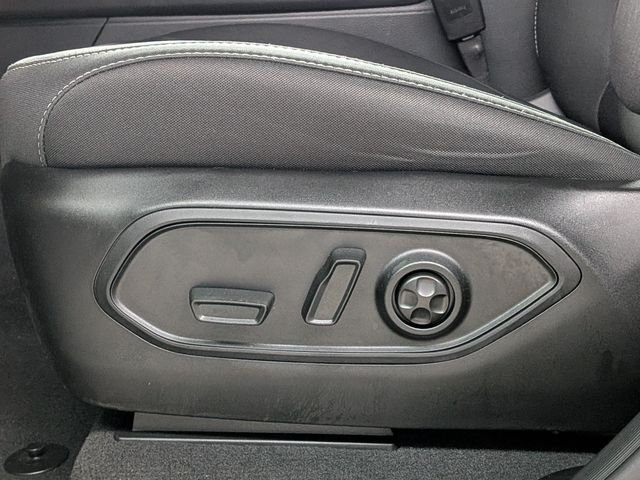 Used 2025 Silver Jeep Laredo X image 16