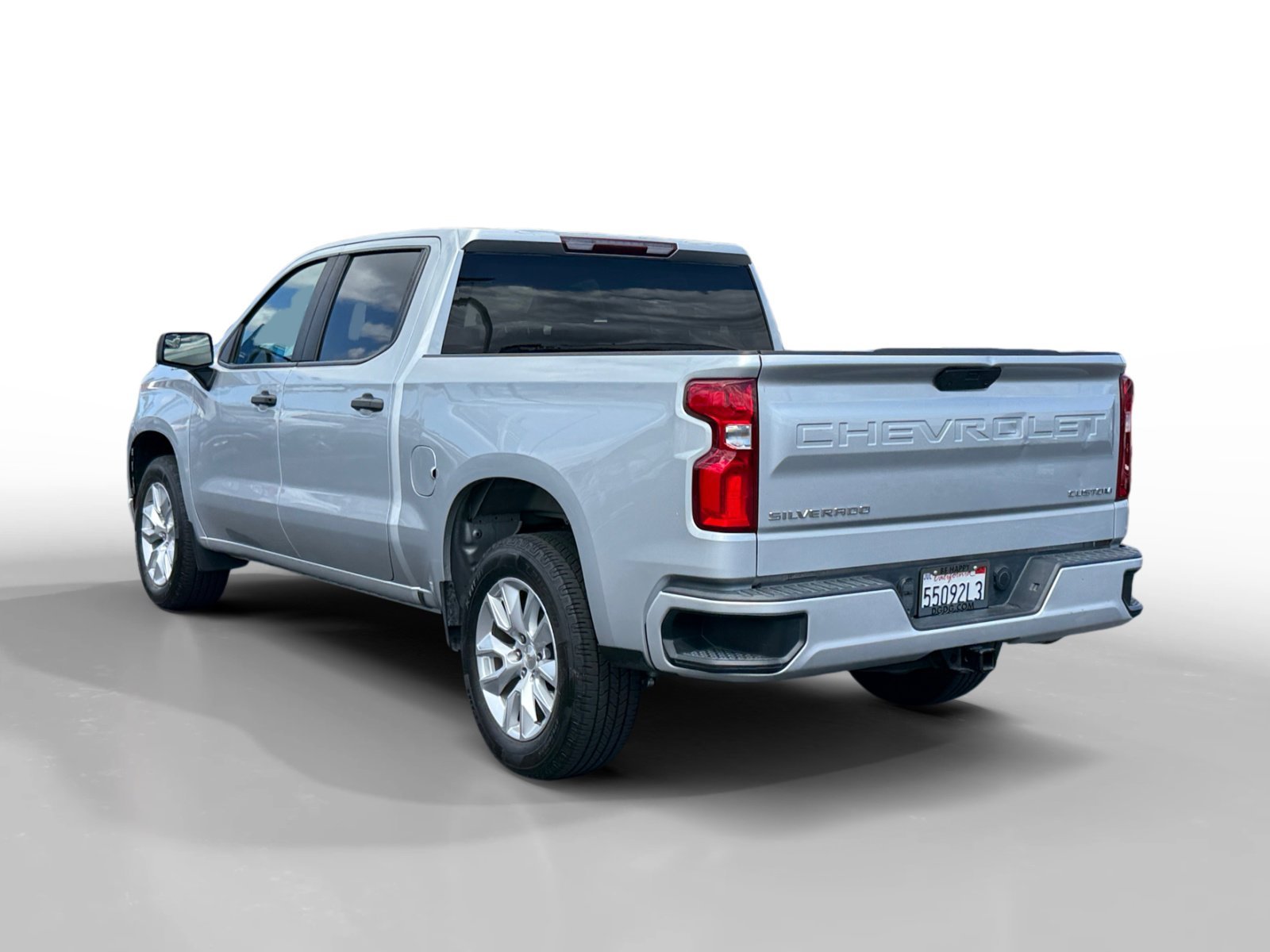 Used 2021 Silver Ice Metallic Chevrolet Custom image 3