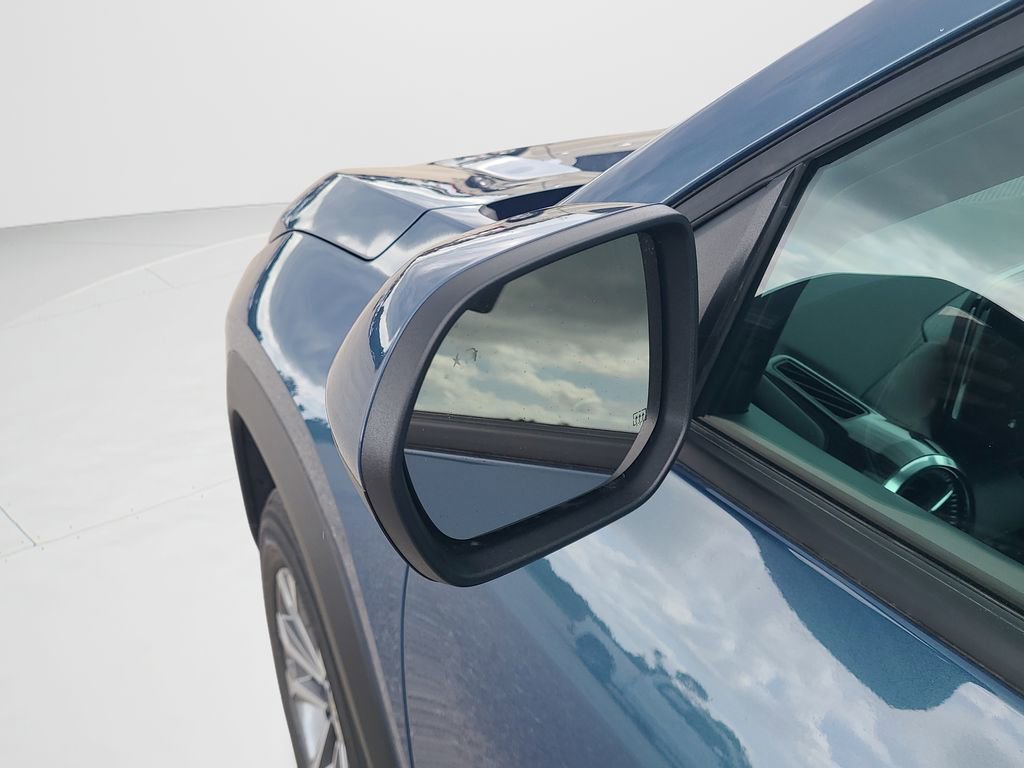 2026 Chevrolet Equinox LT - Photo 25