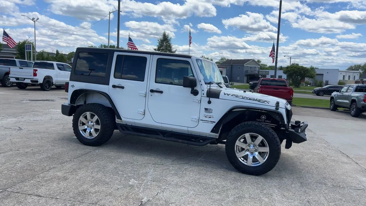 Used 2018 Jeep Wrangler JK Unlimited Sahara with VIN 1C4HJWEG4JL908802 for sale in Lebanon, OH