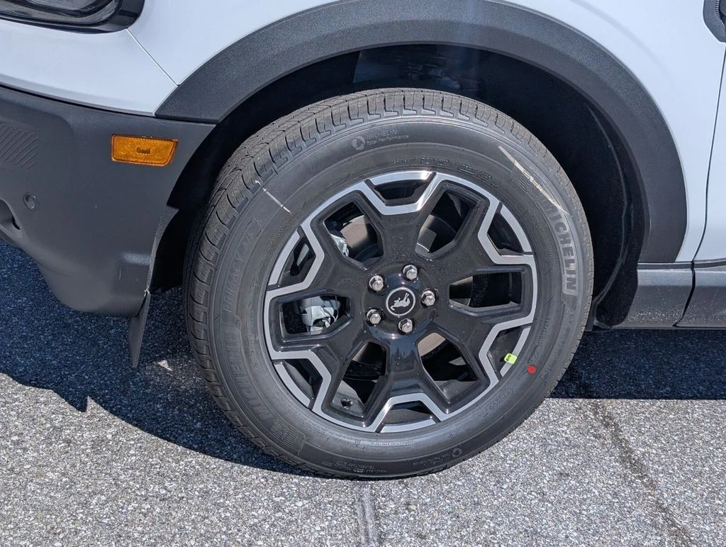 New 2026 White Ford Outer Banks image 4