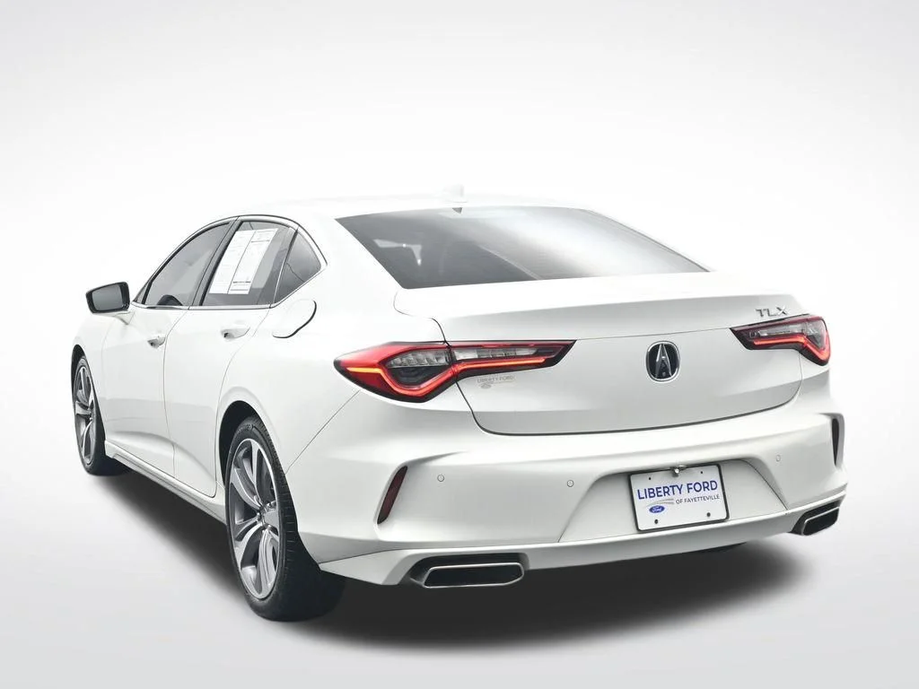 Used 2021 White Acura Advance image 9