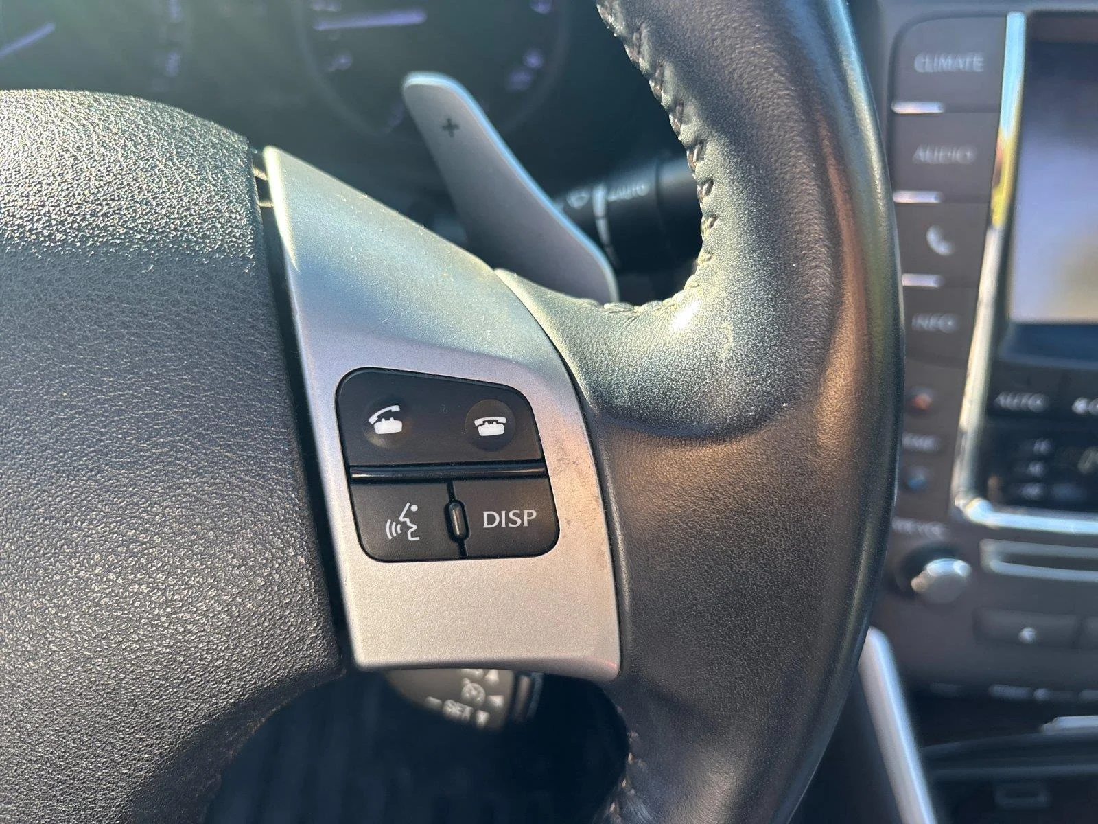 Used 2013 Starfire Pearl Lexus Base image 20