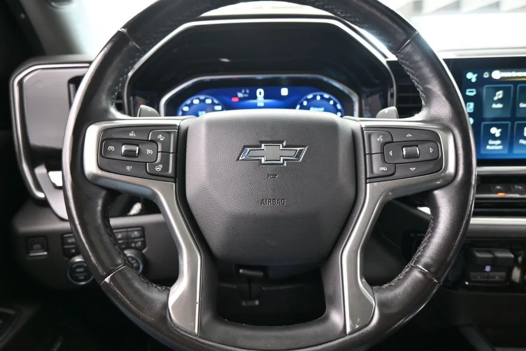 Used 2022 Summit White Chevrolet RST image 35