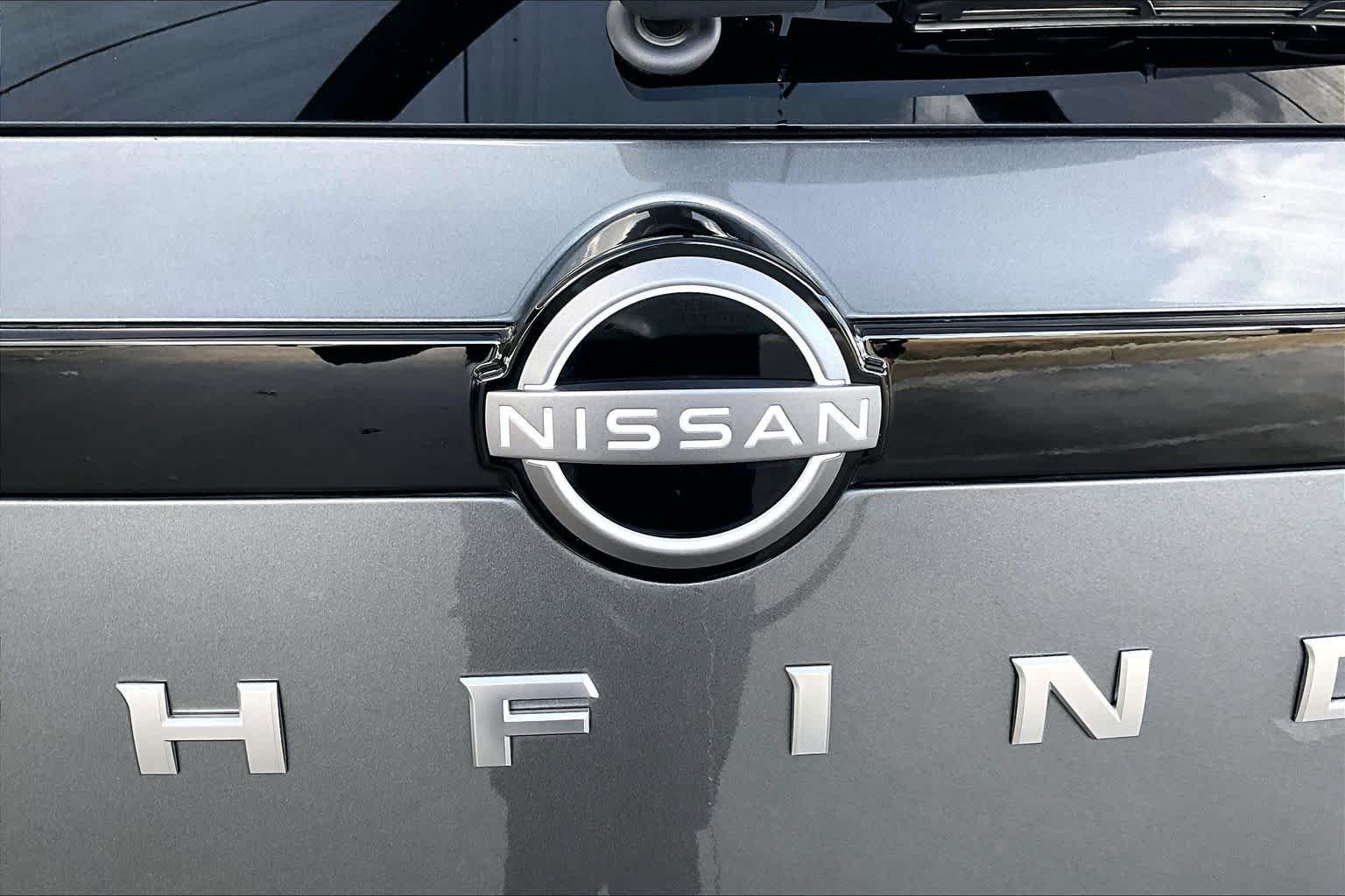 Certified Used 2025 Gun Metallic Nissan SV image 30