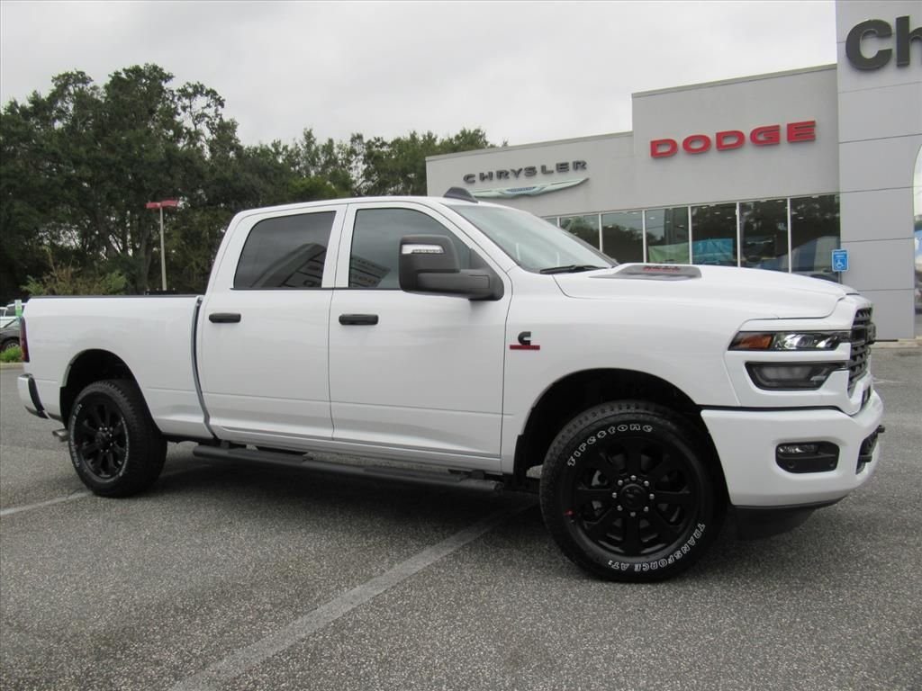 New 2026 Bright White Clear-Coat Exterior Paint RAM Tradesman image 2