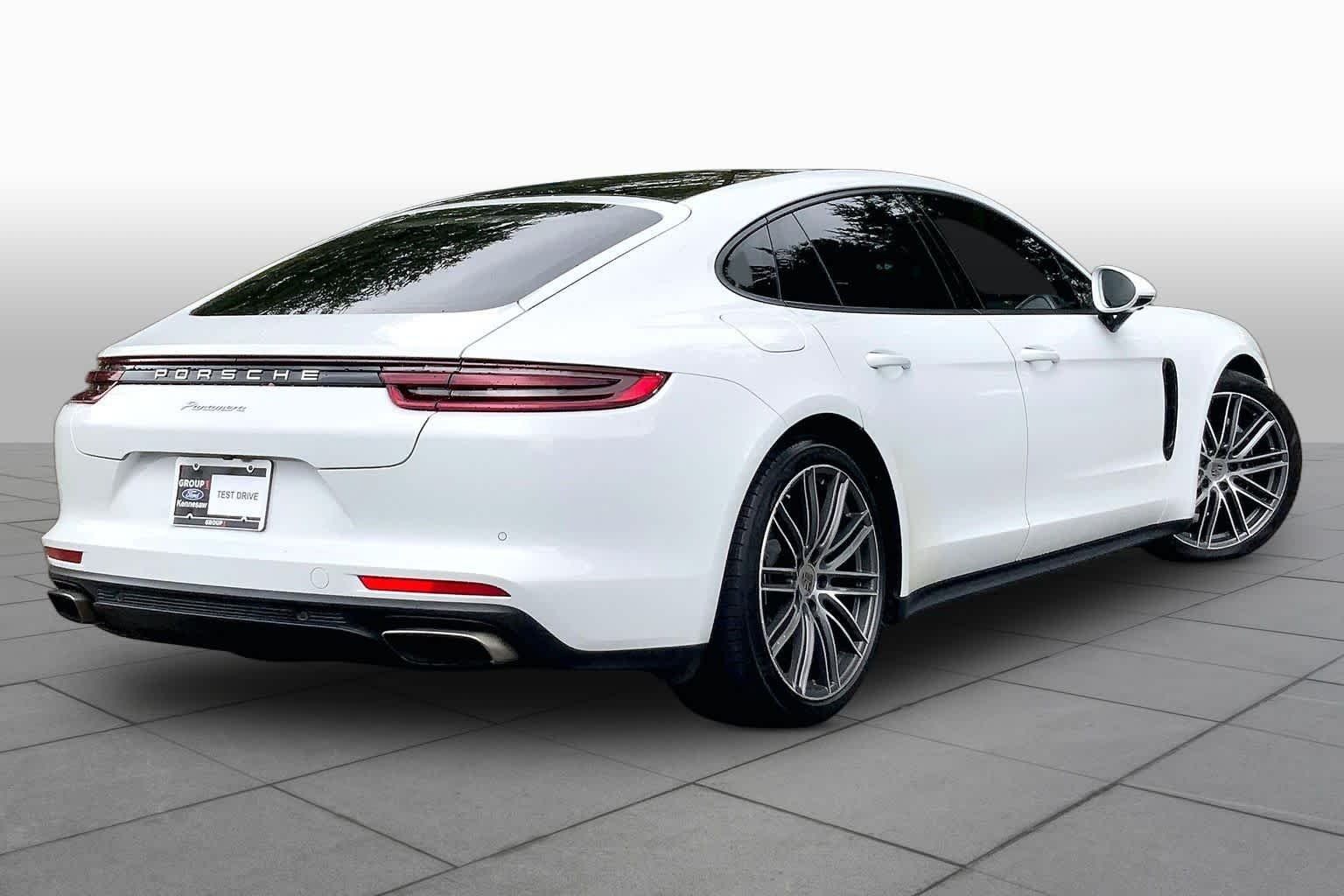 Used 2018 Black Porsche 4 image 13