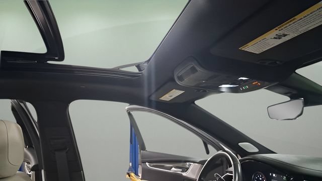 Used 2022 CRYSTAL WHITE TRICOAT Cadillac AWD Sport image 21
