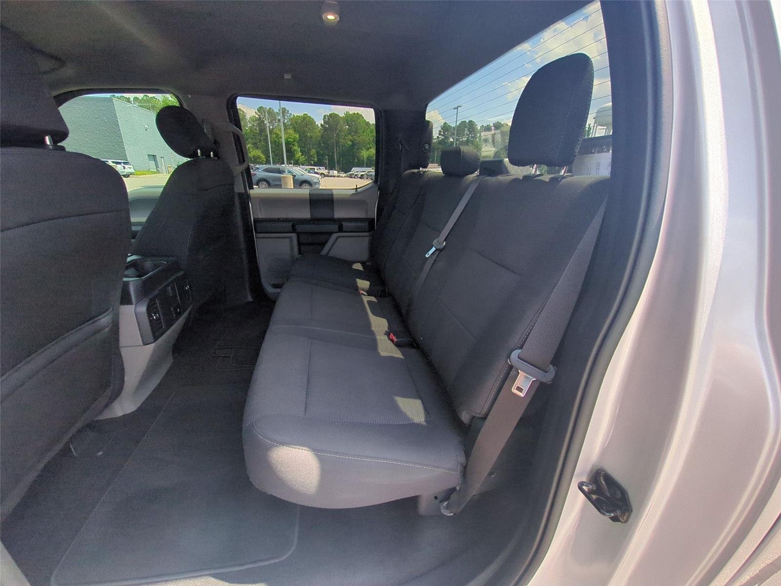 Used 2018 Ingot Silver Ford XL image 30