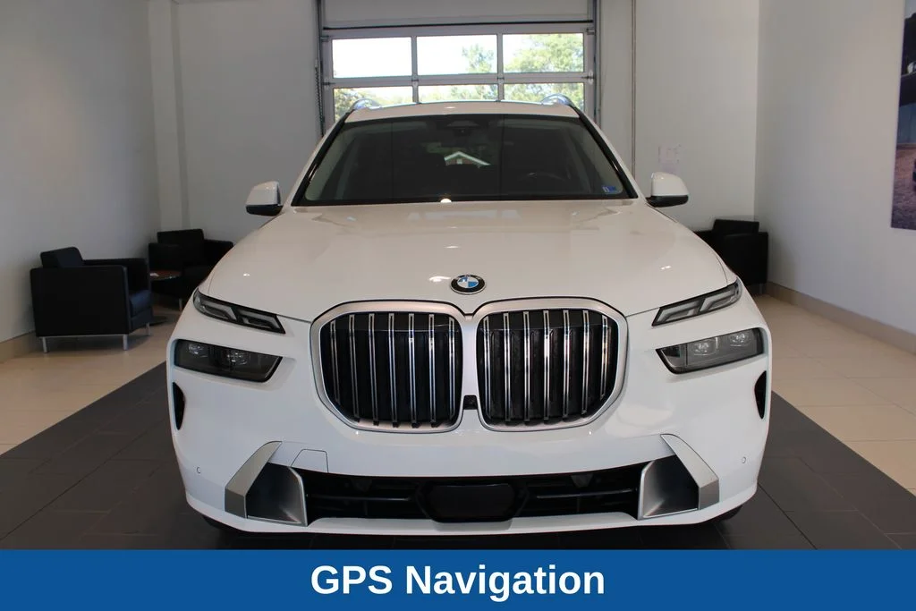 Used 2023 White BMW xDrive40i image 14