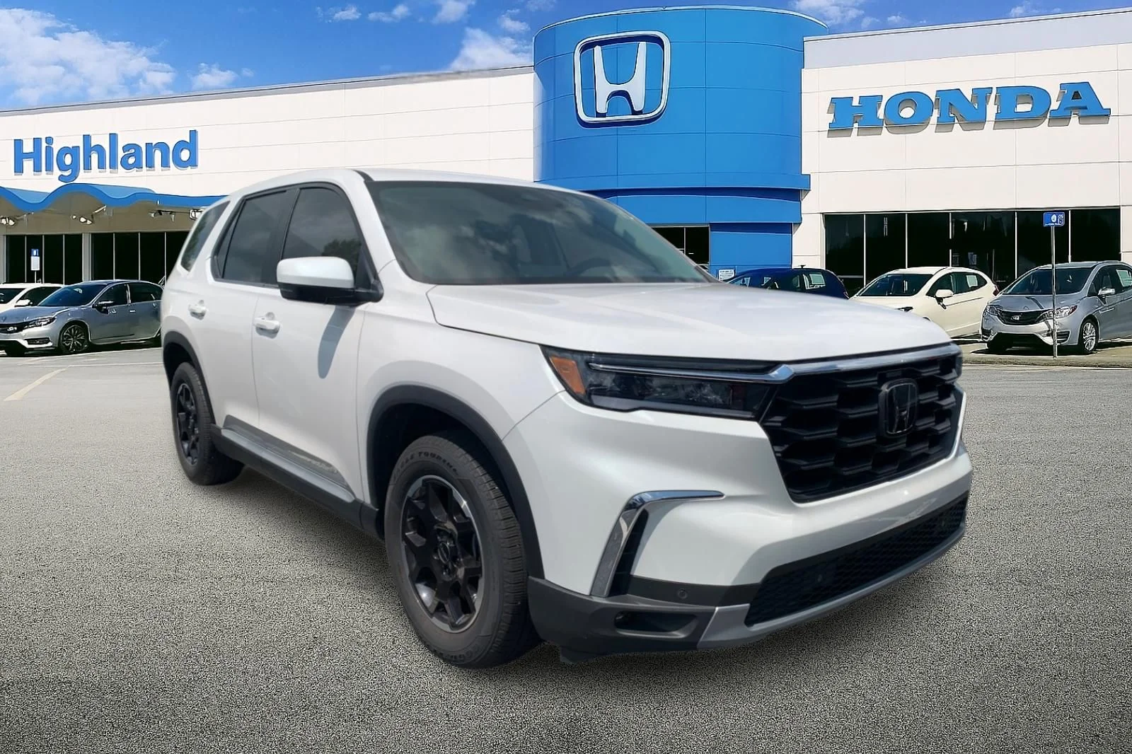 Used 2025 Silver Honda EX-L image 5
