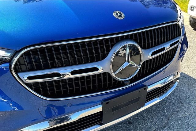 Used 2026 Blue Mercedes-Benz GLC 300 image 27