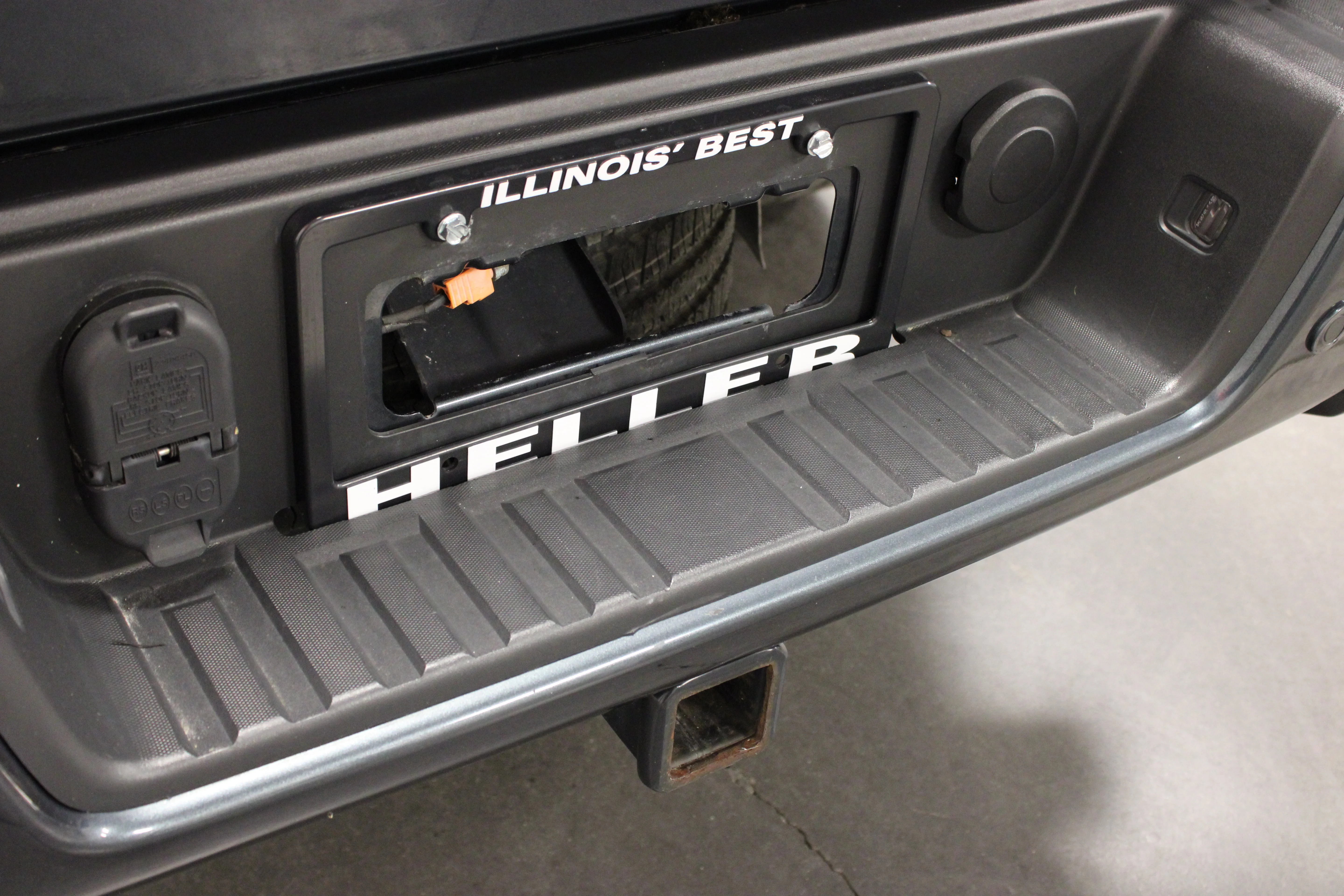 Used 2019 Shadow Gray Metallic Chevrolet Z71 image 12