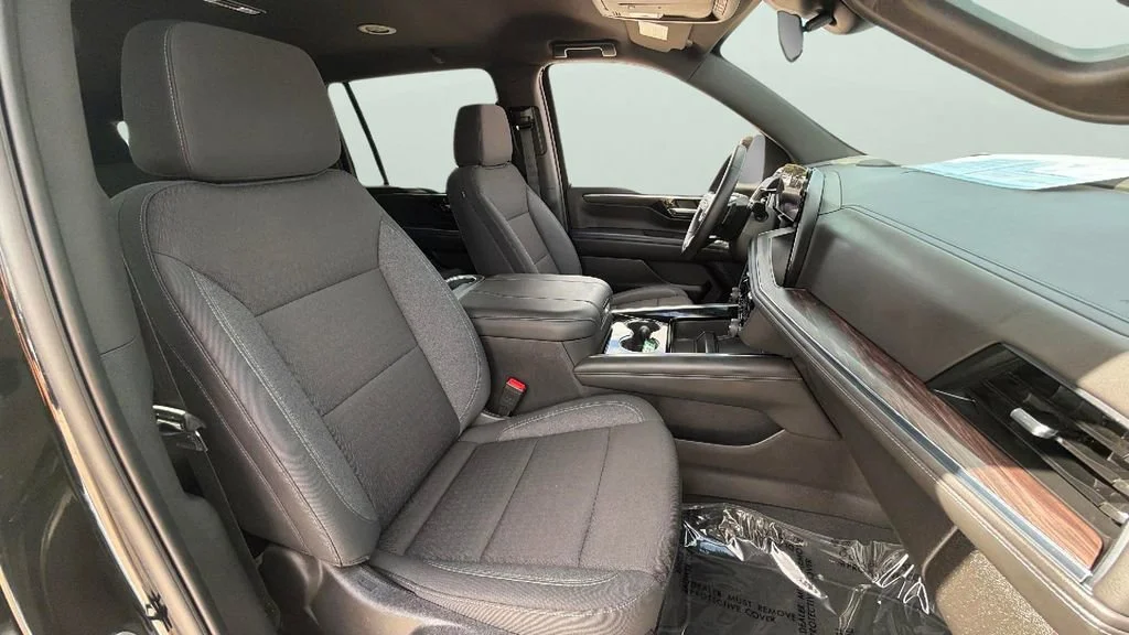 Used 2025 Black Chevrolet LS image 35