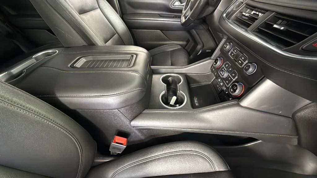 Used 2022 Iridescent Pearl Tricoat Chevrolet Z71 image 36