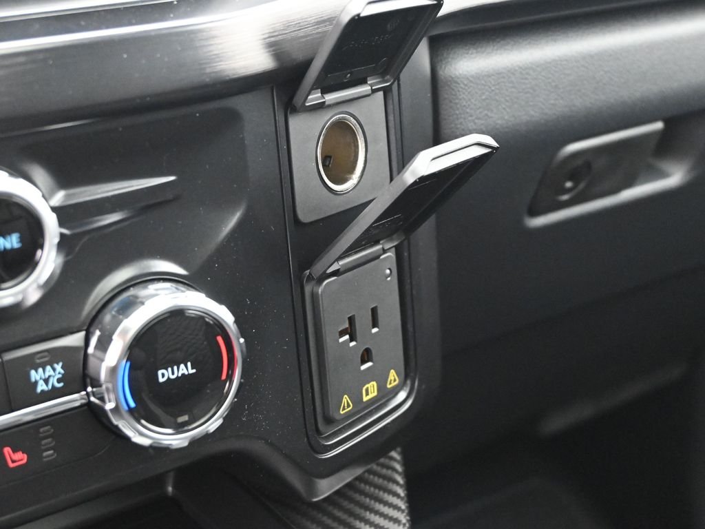 New 2026 Agate Black Metallic Ford Lariat image 21