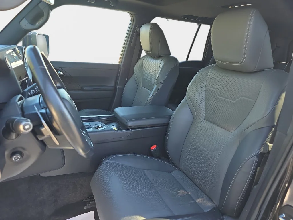 Certified Used 2024 CAVIAR Lexus 550 Luxury image 16