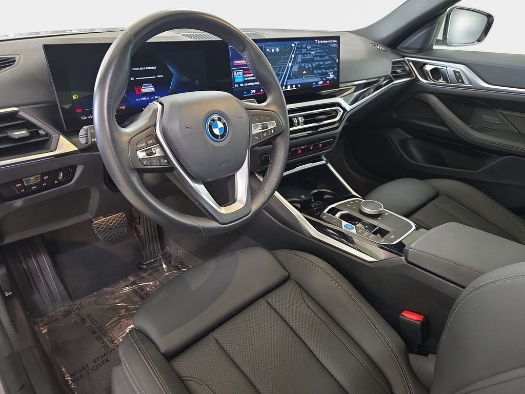 Used 2024 Alpine White BMW eDrive35 image 19