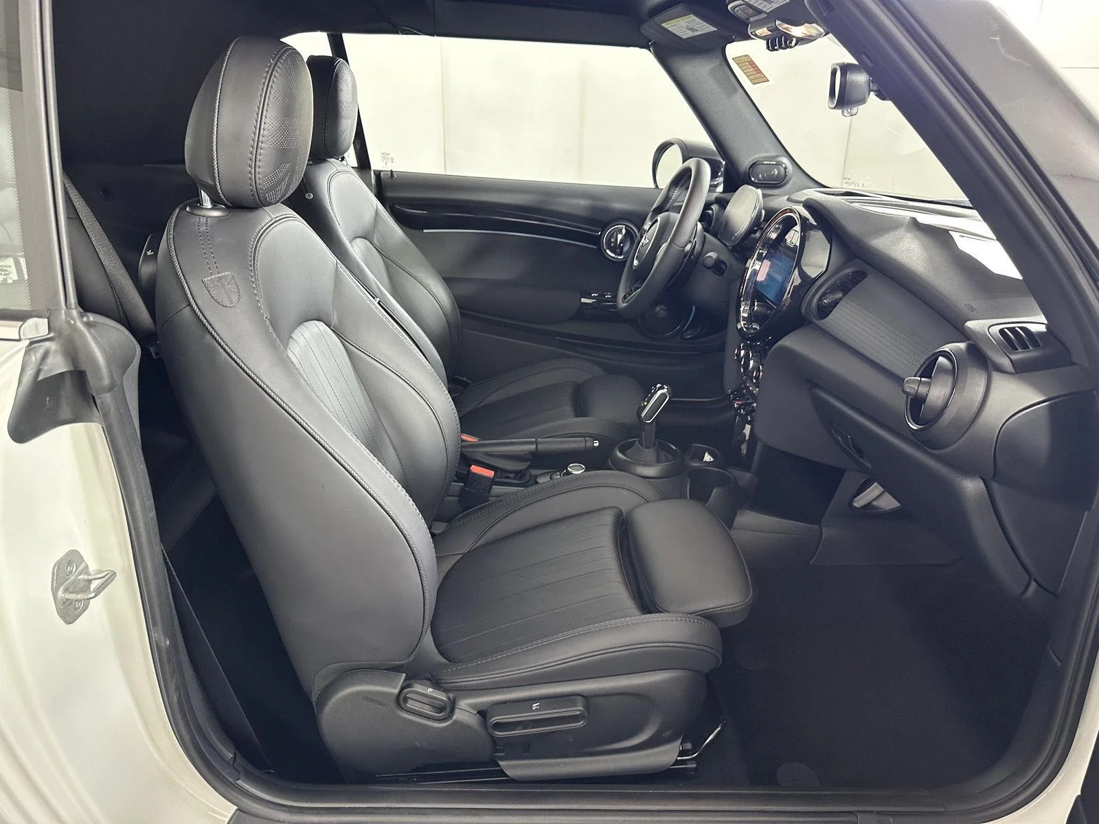 Used 2024 Nanuq White Metallic MINI Cooper S image 37