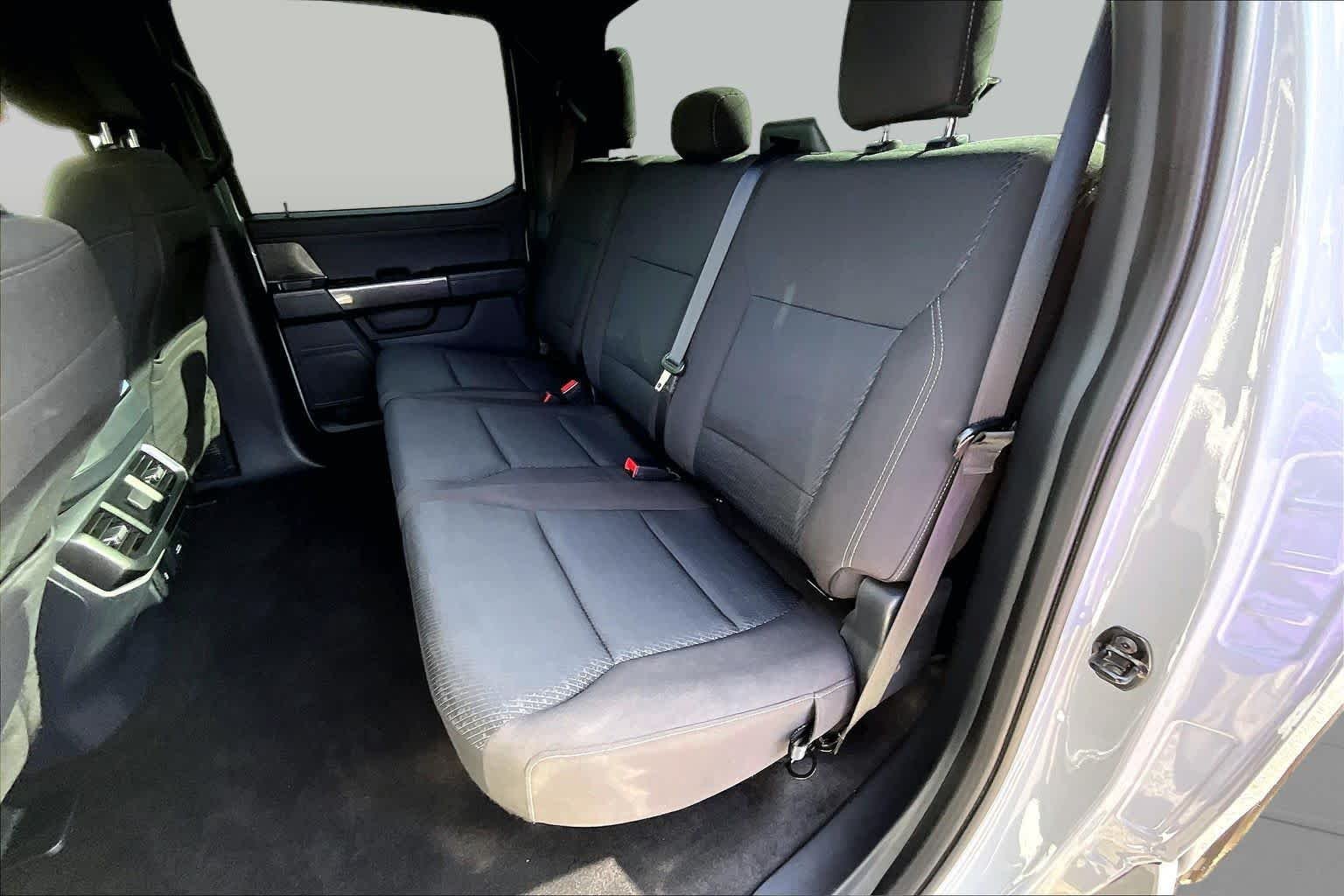 Certified Used 2023 Avalanche Gray Ford XLT image 21