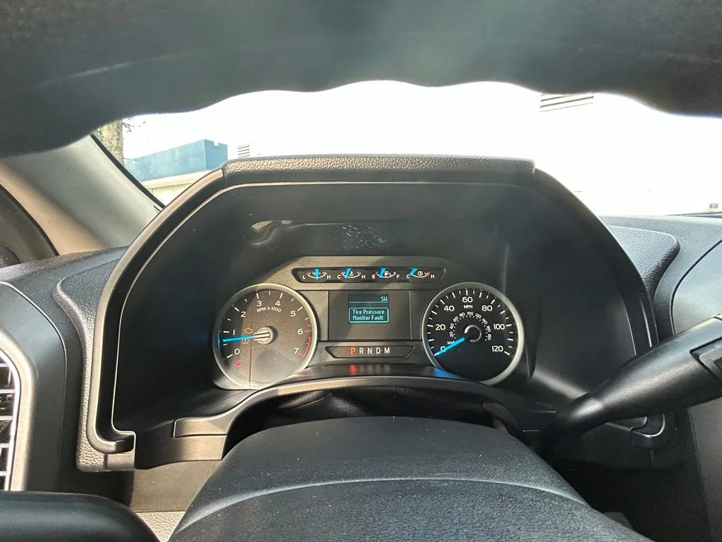 Used 2017 Shadow Black Ford XLT image 35