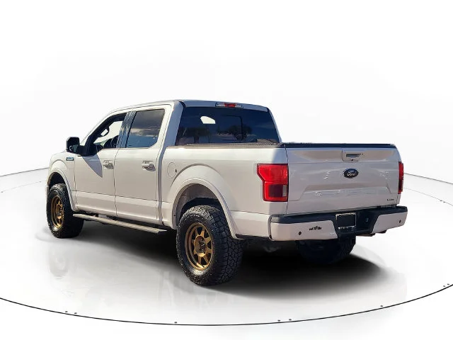 Used 2019 White Ford Lariat image 7
