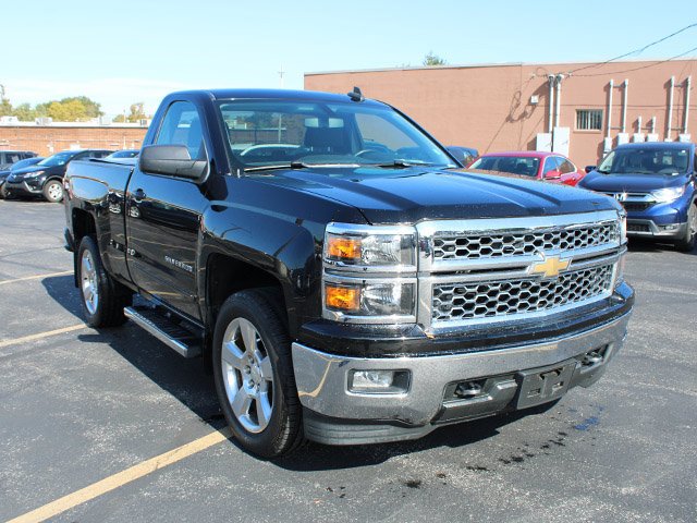 Used 2015 Black Chevrolet LT image 4