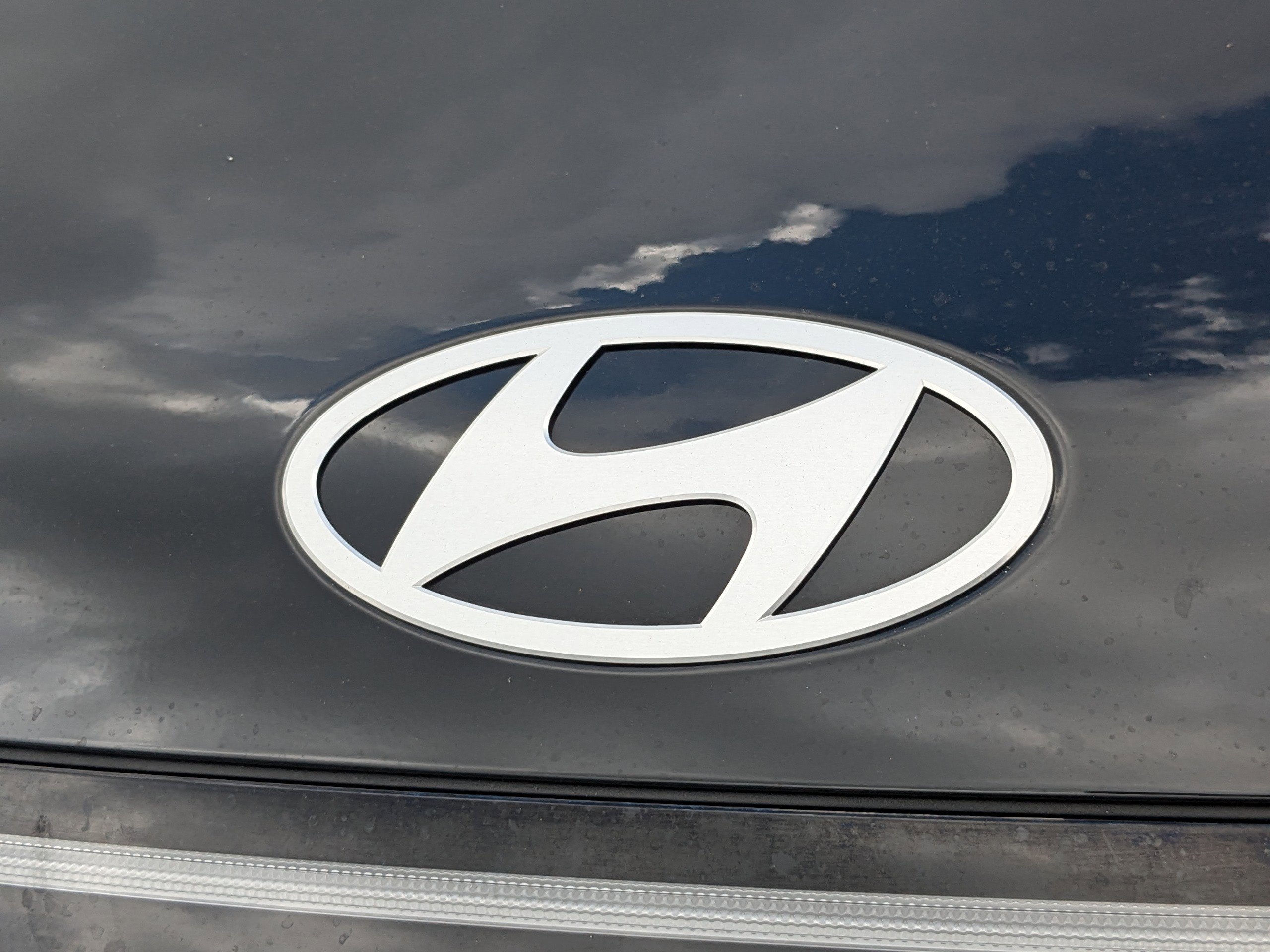 Used 2025 Abyss Black Pearl Hyundai SEL Convenience image 13