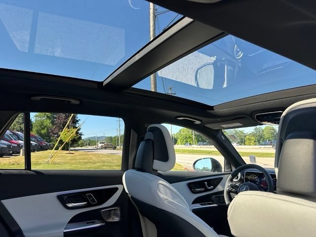 New 2026 Graphite Grey Metallic Mercedes-Benz GLC 300 image 70
