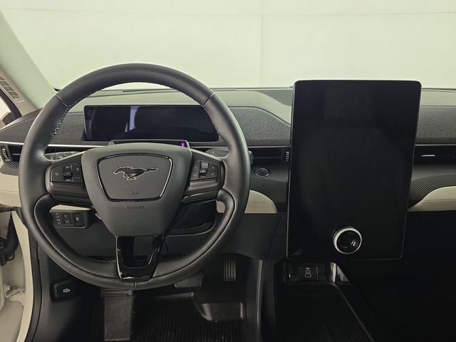Used 2025 White Metallic Ford Premium image 12