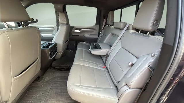 Used 2022 Silver GMC SLT image 20