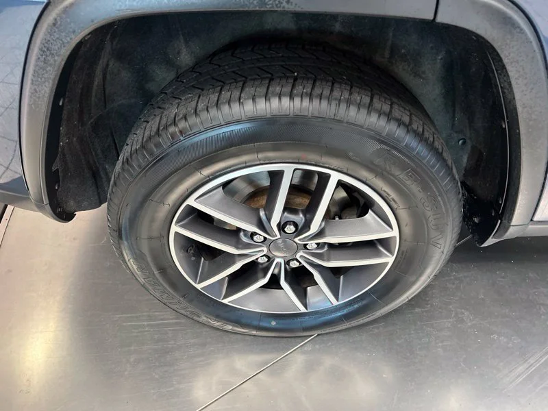 Used 2020 Blue Jeep Limited image 10