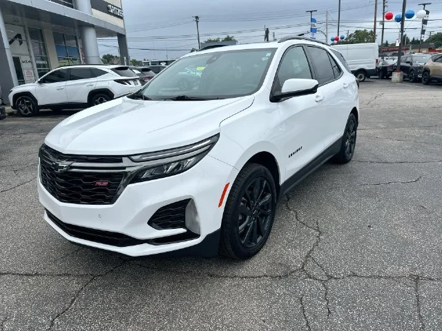 Used 2022 White Chevrolet RS image 18