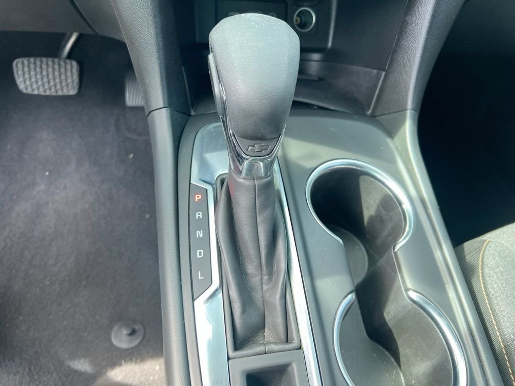 Used 2022 Silver Chevrolet LT image 18