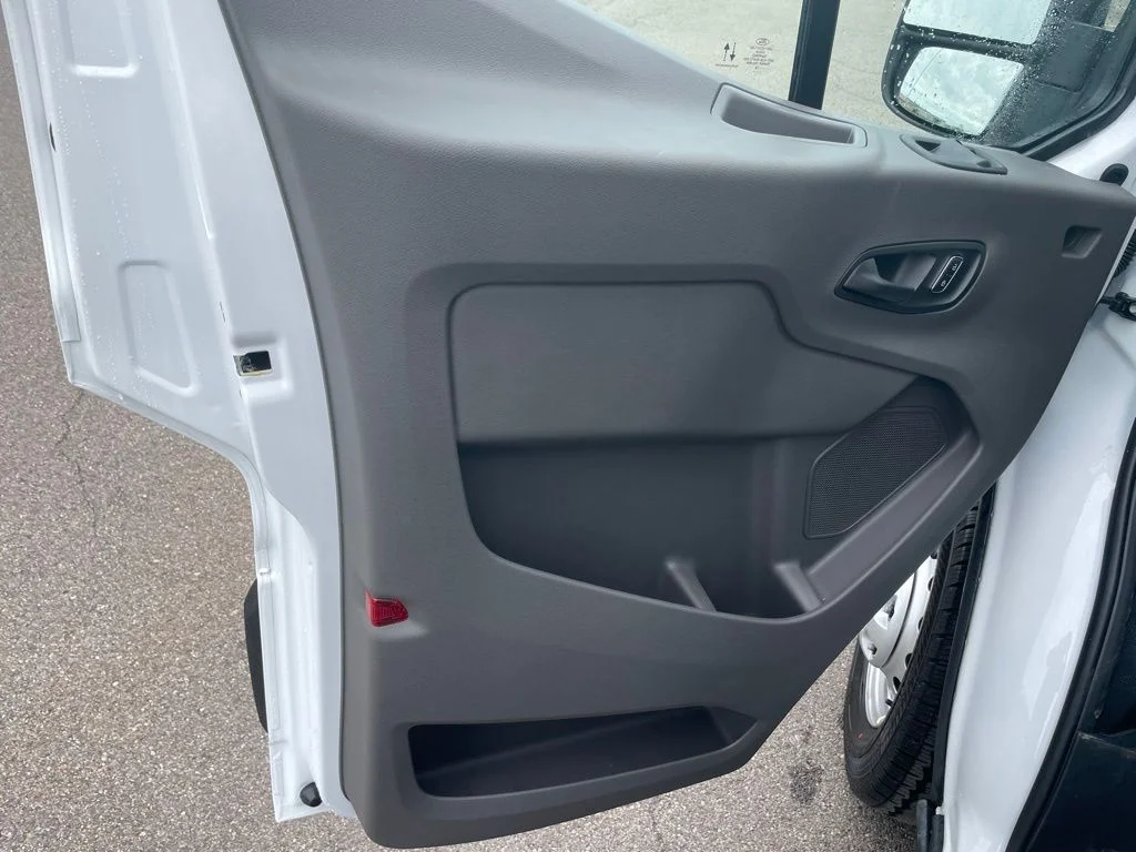 New 2026 Oxford White Ford Cargo Van image 11