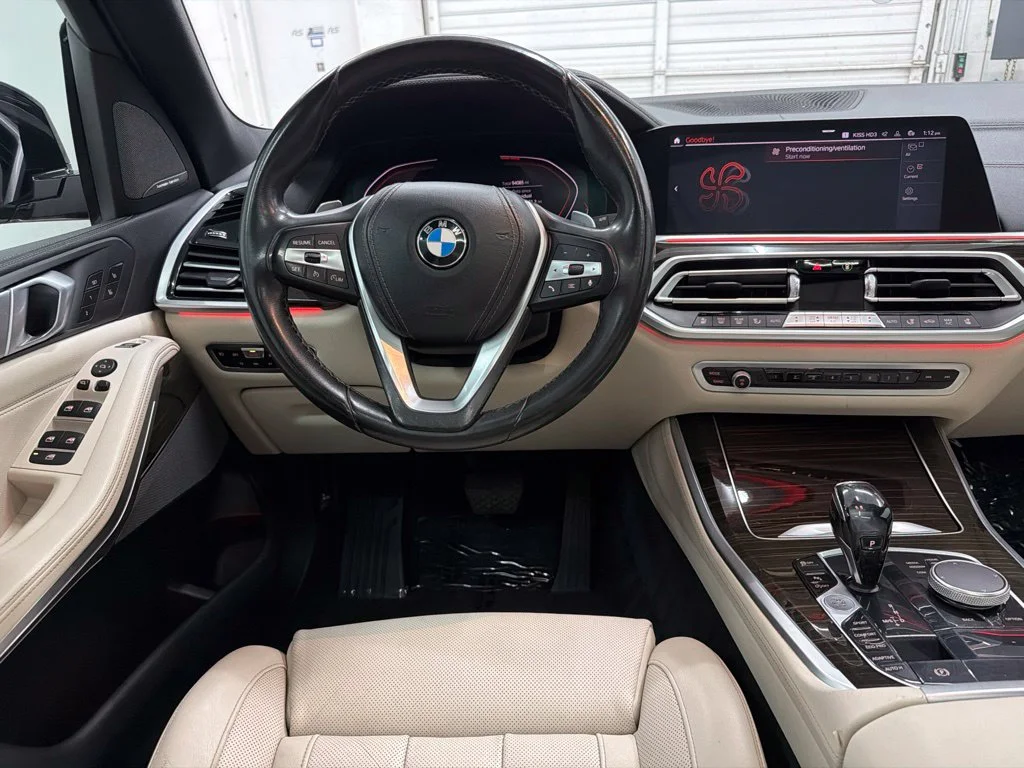 Used 2020 Gray BMW sDrive40i image 25